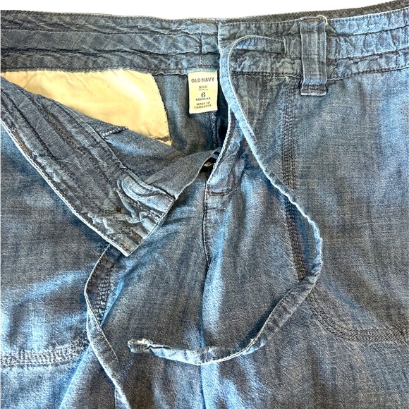 Old Navy Chambray Drawstring Button Front Shorts size 6 - Picture 3 of 4